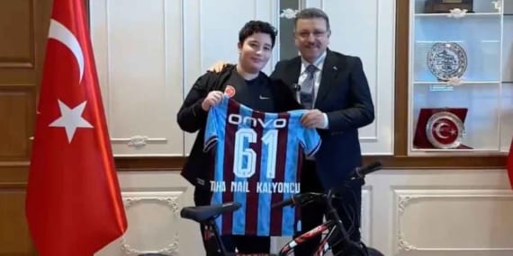 trabzonlu-cocuktan-ornek-davranis