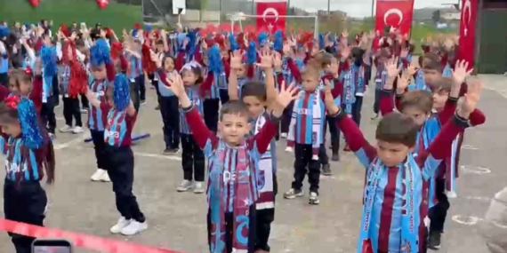 trabzonspor-formali-dans-gosterisi