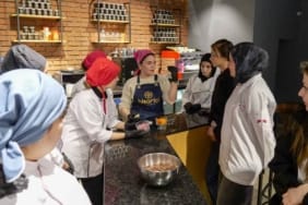 ttso-ogrencilere-cikolata-yapmayi-ogretiyor