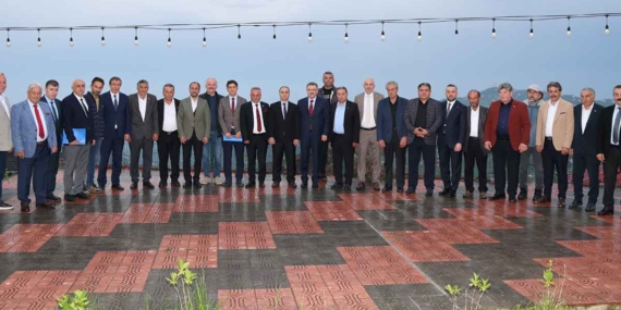Başkan-Genç-Aygören'de-muhtarlarla-buluştu