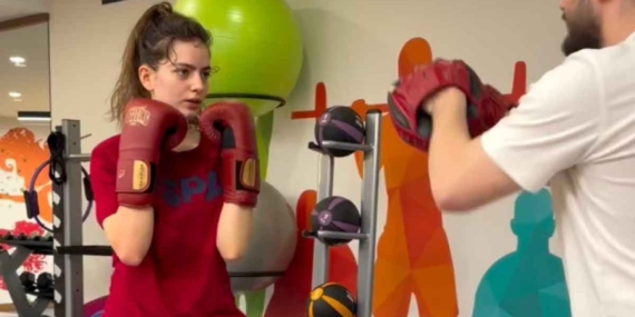 Taşacak Bu Deniz’in Eleni’si kick boks yaparken görüntülendi 7 ava-yaman-kick-boks