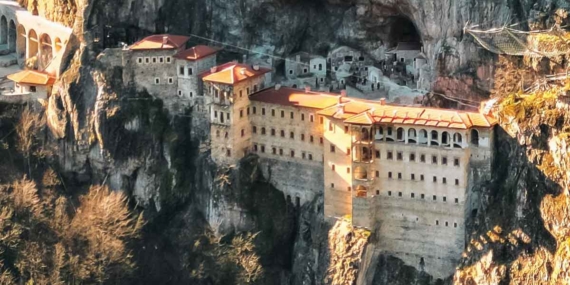 Sümela Manastırı’nda tehlikeli görüntü 10 sumela-manastiri