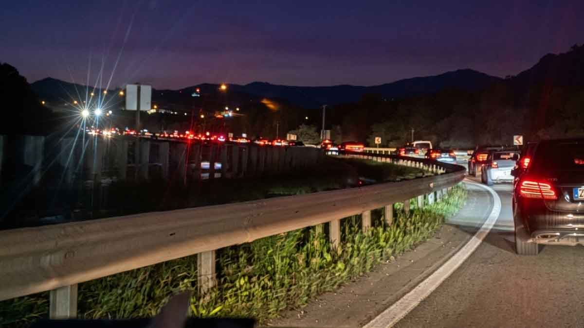 Bayram tatili dönüşü Trabzon yolu kilitlendi 5 trabzon-ankara-yolu-trafik