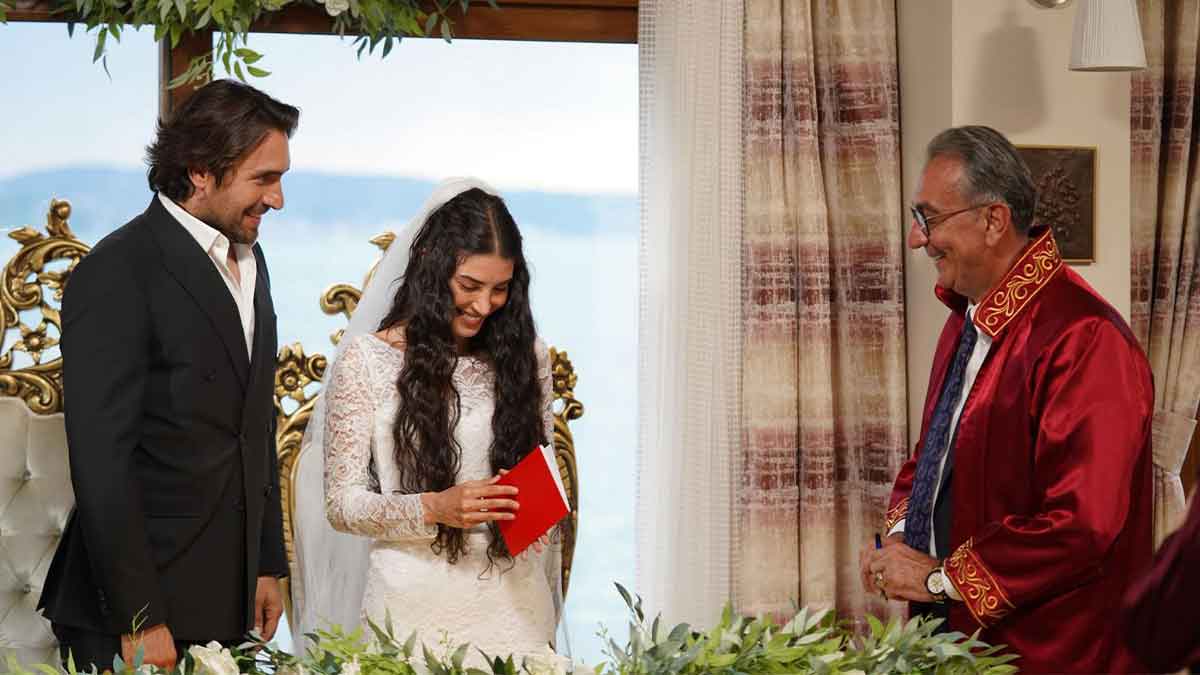 Esme ve Adil'in nikahını Başkan Azizoğlu kıydı 7 başkan-azizoğlu-nikah-kıydı-esme-adil