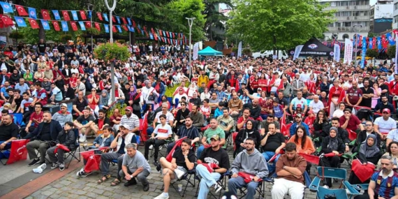 Trabzonlular Milli Takım için tek yürek oldu 10 milli-takım-destek